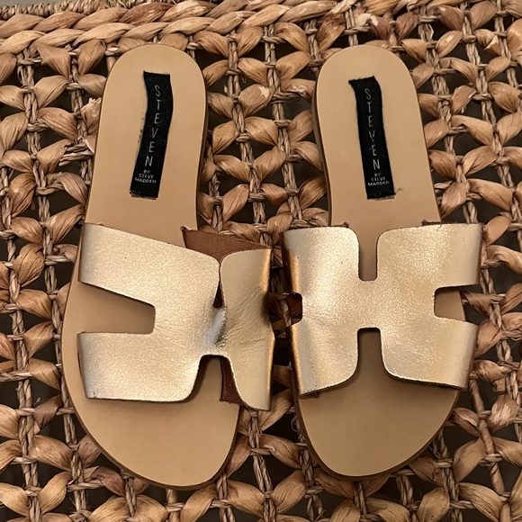 Steven By Steve Madden Bronze Metallic Slide Sandals Sz 8 VGUC - Picture 1 of 9
